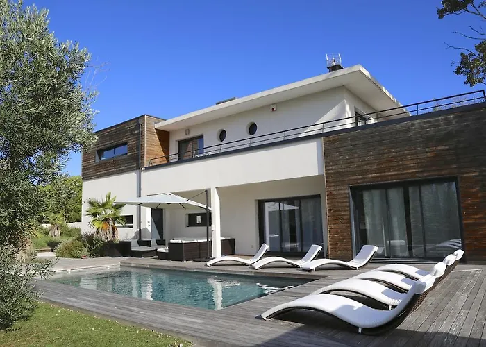 La Du Triangle * Agde